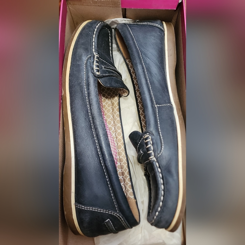 Naturalizer Women's Dark Blue Loafers